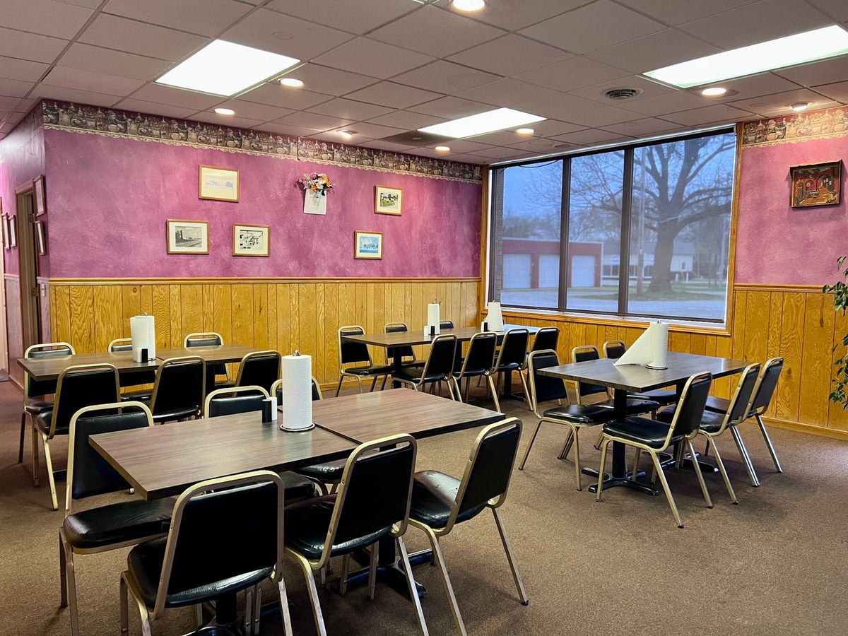 2578 E US HWY 36, Newman, IL 61942