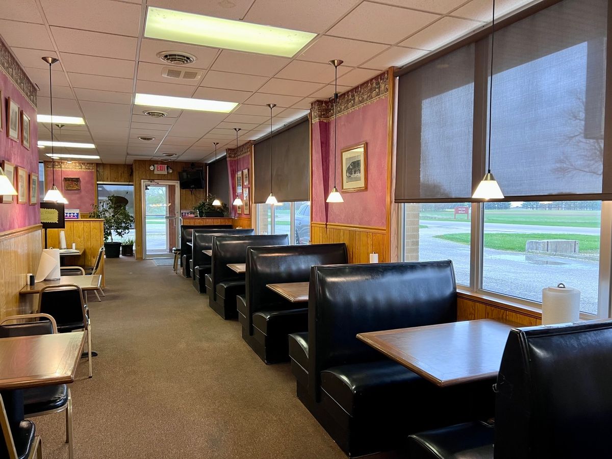 2578 E US HWY 36, Newman, IL 61942