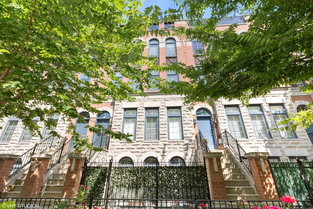 362 Huron Street, Chicago, IL 60654