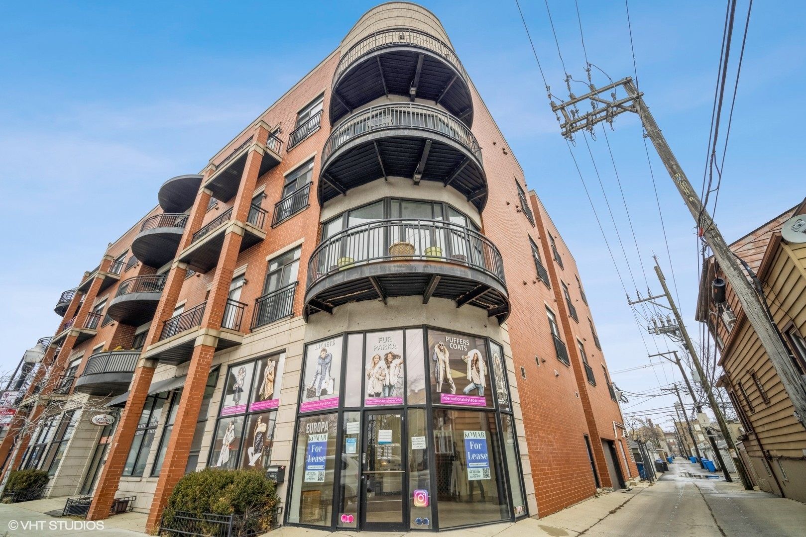2954 W Irving Park Road — Chicago, IL 60618