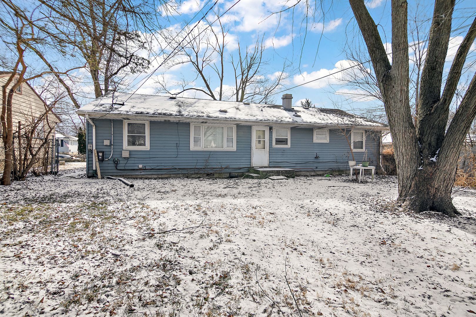 1869 Summit Avenue — Kankakee, IL 60901