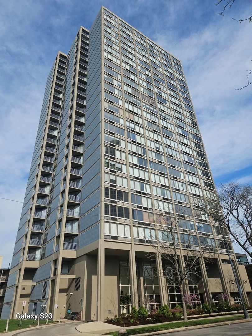 5320 N Sheridan Road #C41 — Chicago, IL 60640