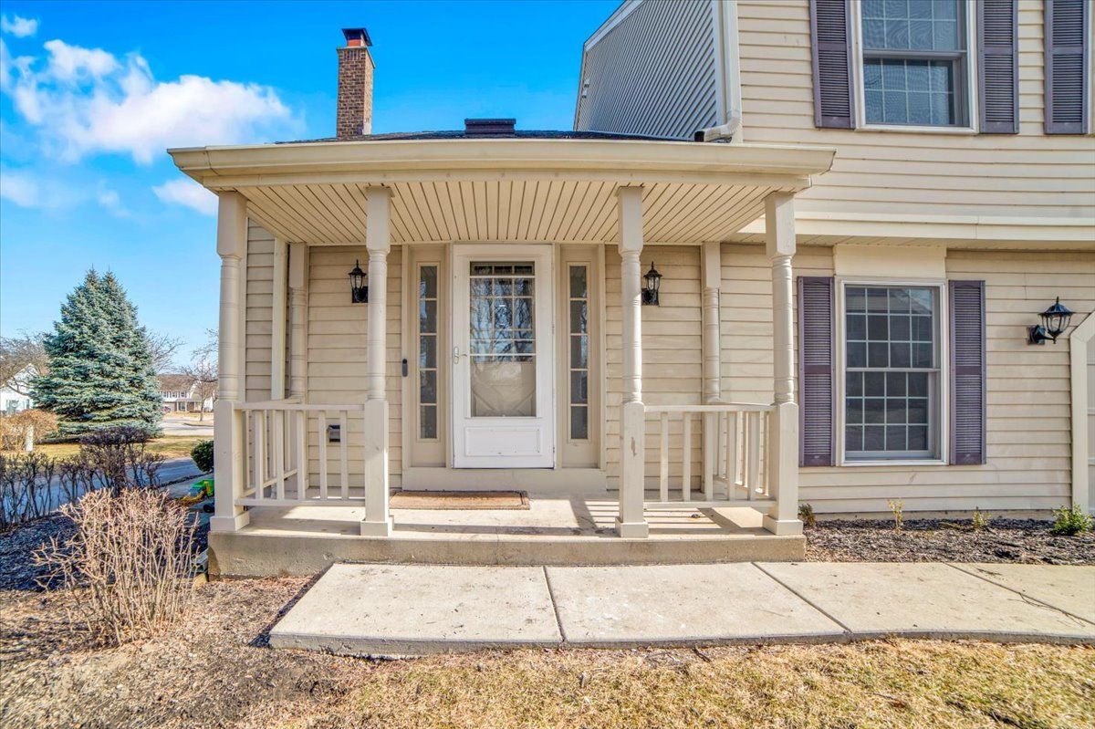 2664 College Hill Circle, Schaumburg, IL 60173