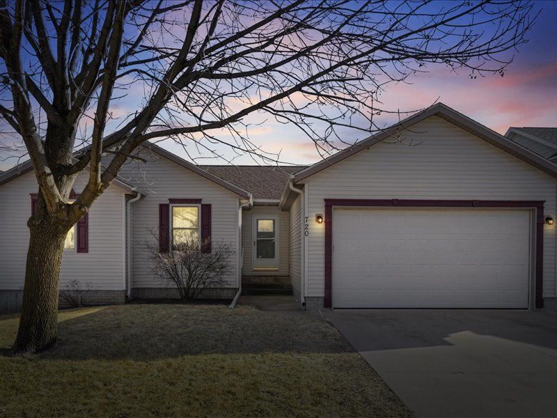 720 Cypress Drive — Colona, IL 61241