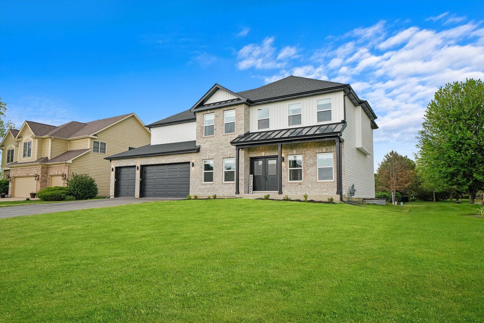 413 N Sycamore Lane — North Aurora, IL 60542