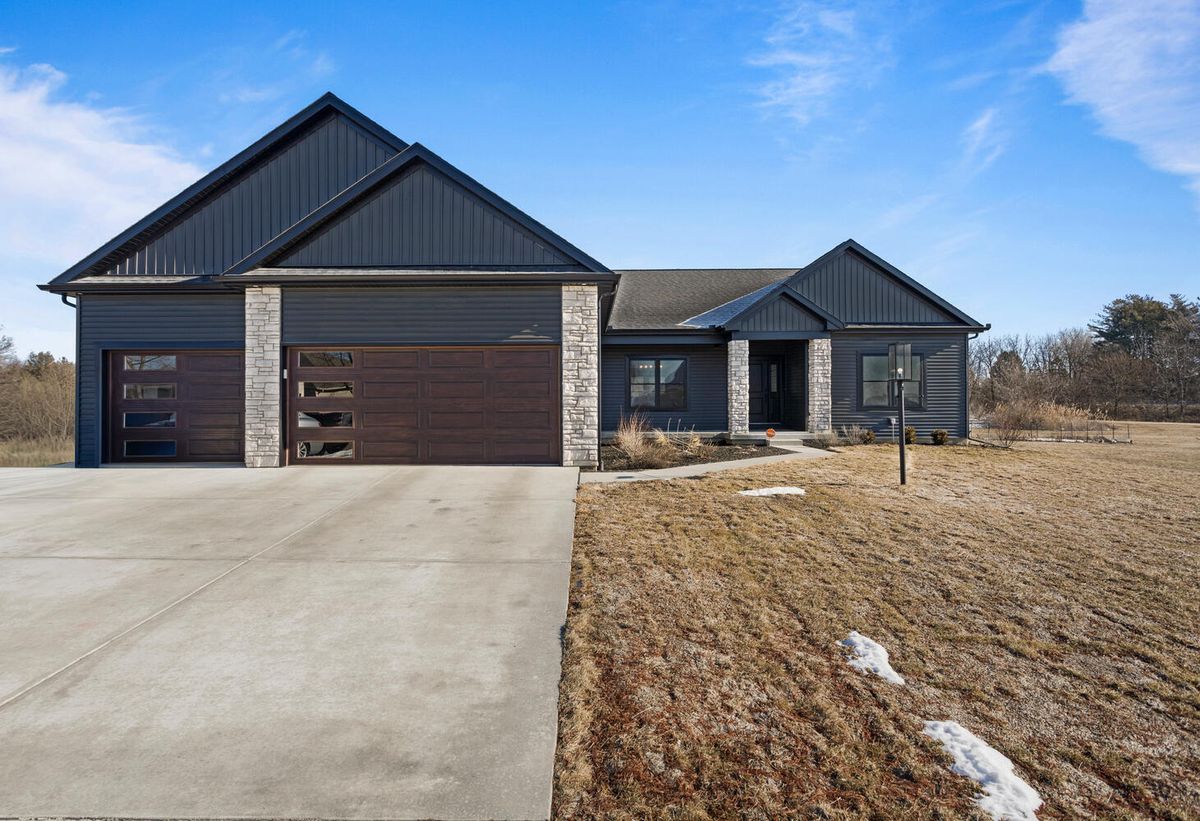 606 Beacon Hill Circle, Urbana, IL 61802