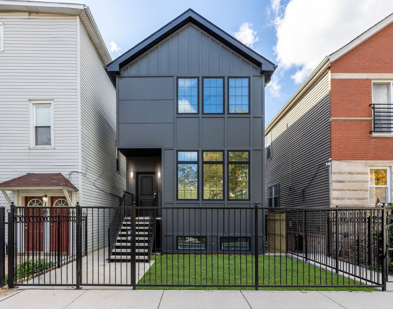2216 N Talman Avenue — Chicago, IL 60647