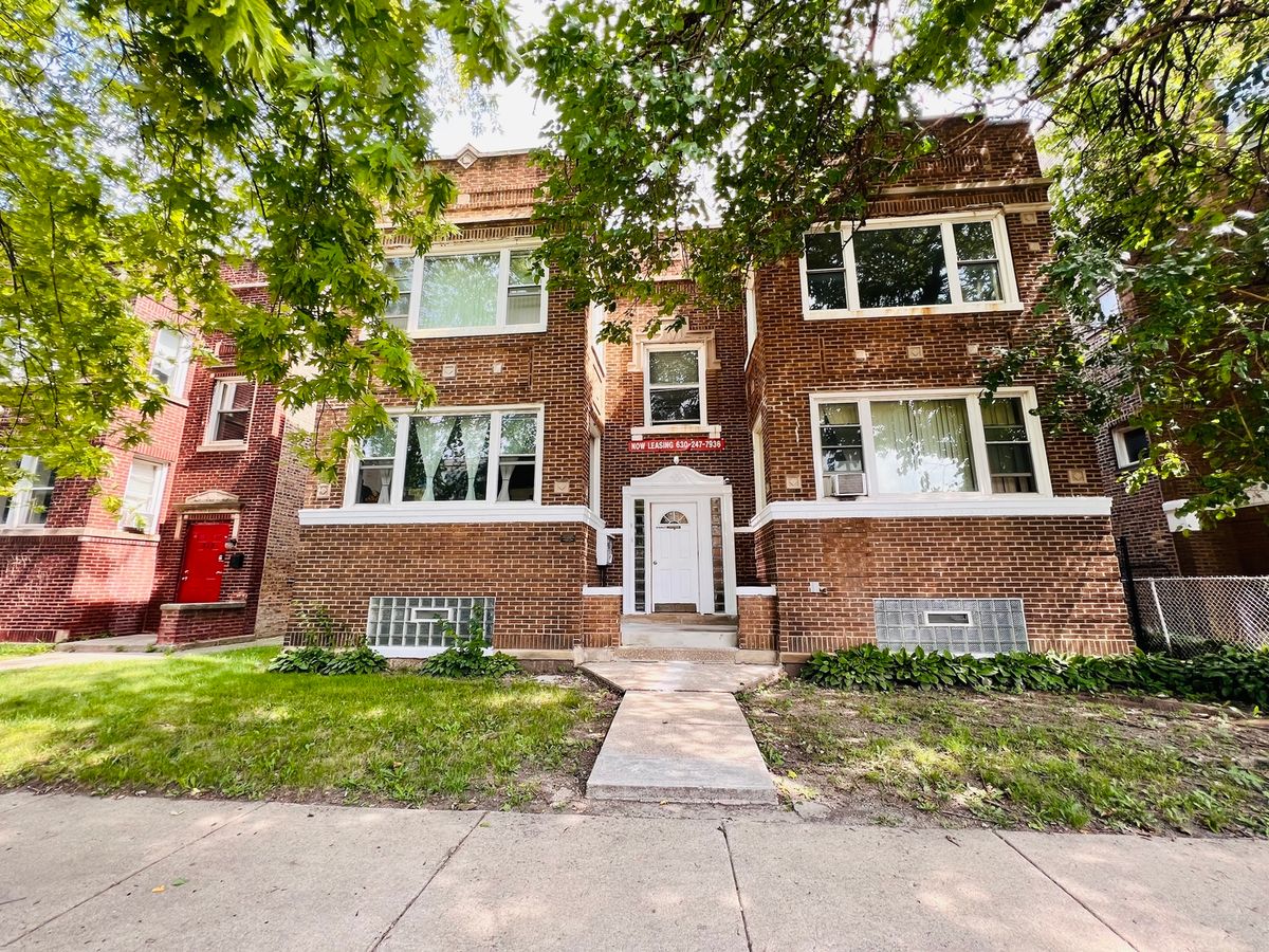 209 Kolmar Avenue, Chicago, IL 60624