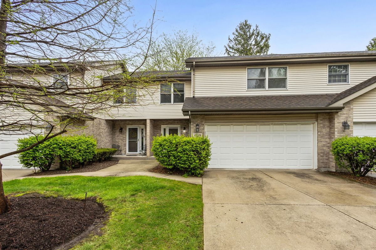 1029 Claremont Drive, Downers Grove, IL 60516