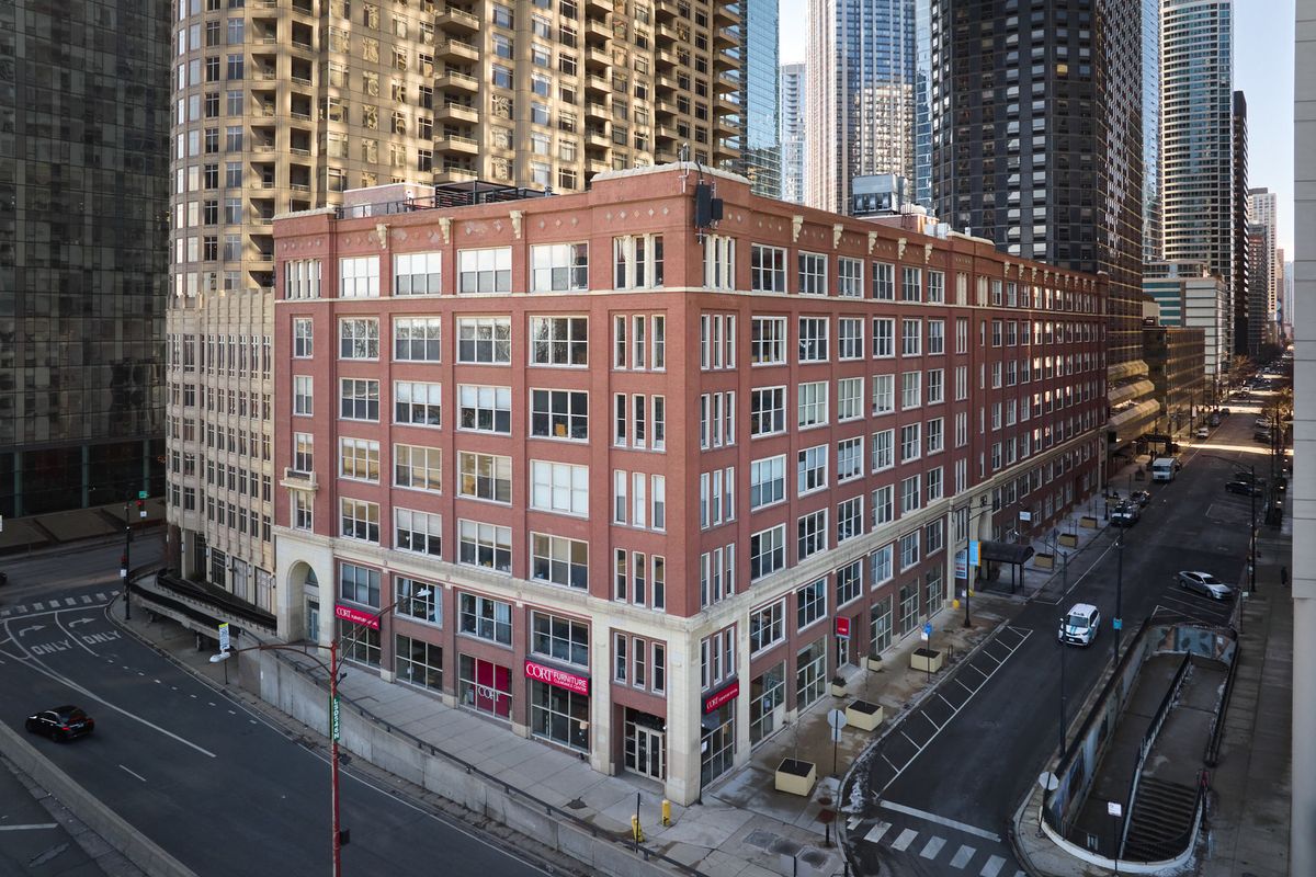 540 Lake Shore Drive, Chicago, IL 60611