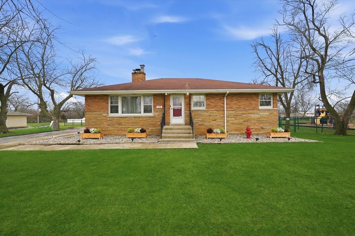373 Glengate Avenue, Chicago Heights, IL 60411