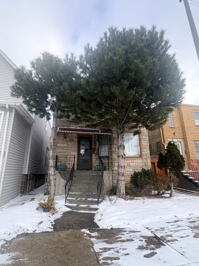 3451 Kedzie Avenue, Chicago, IL 60618