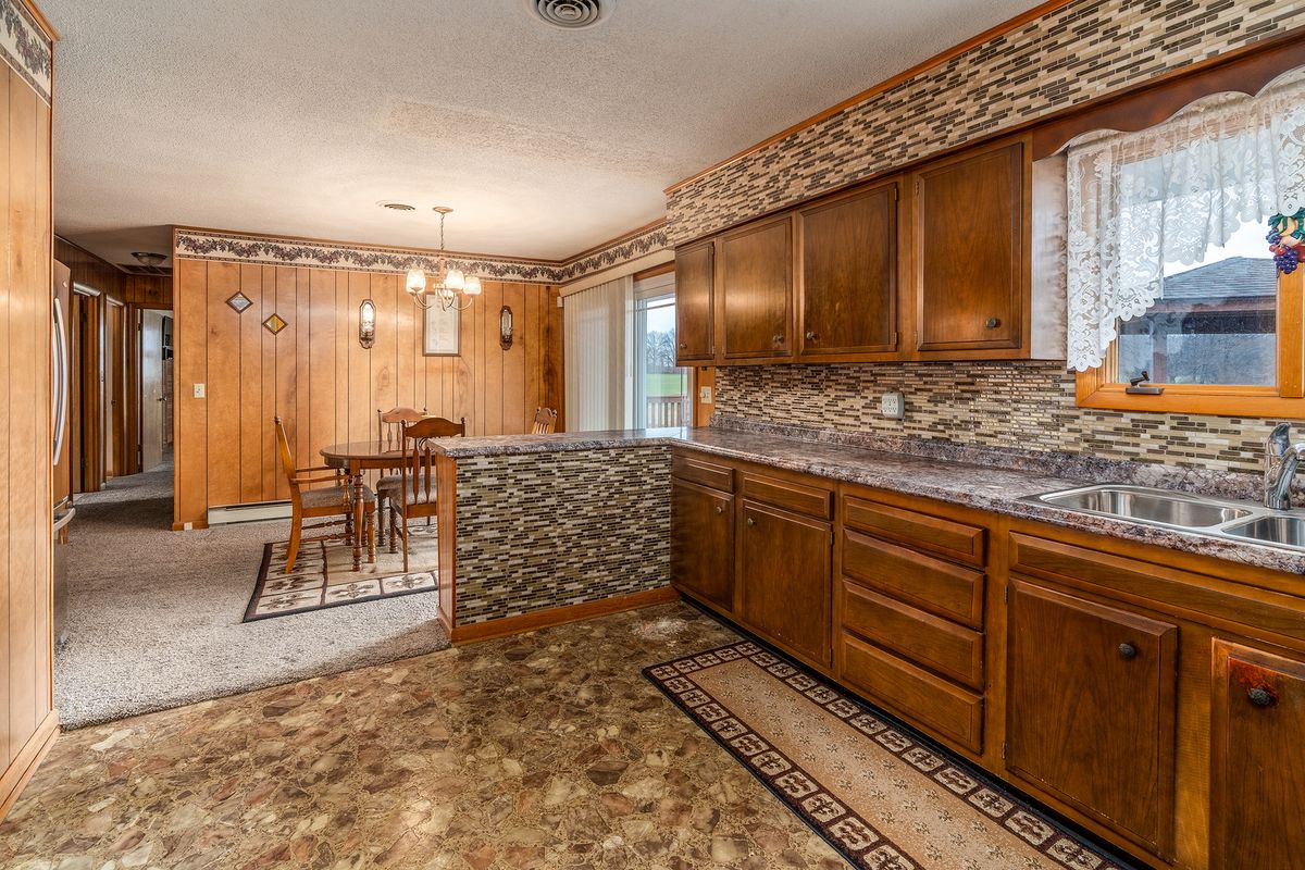 14798 Cherry Street, Sesser, IL 62884