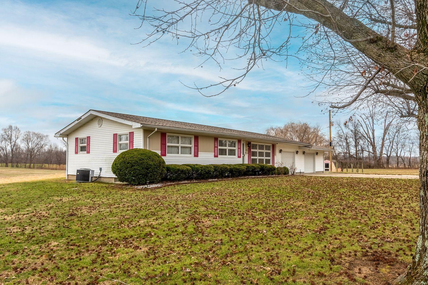 14798 Cherry Street — Sesser, IL 62884
