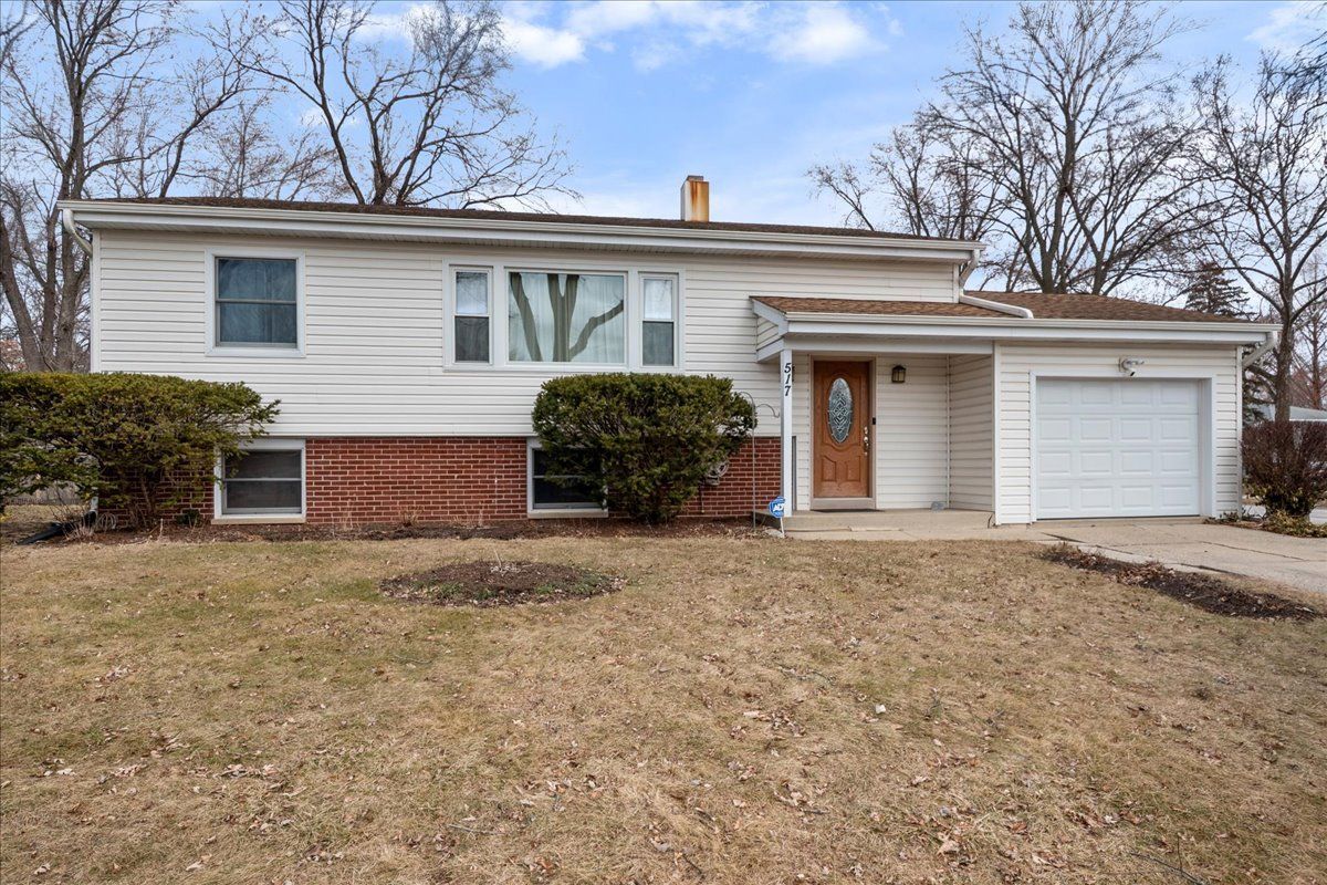 517 Longwood Drive — Buffalo Grove, IL 60089