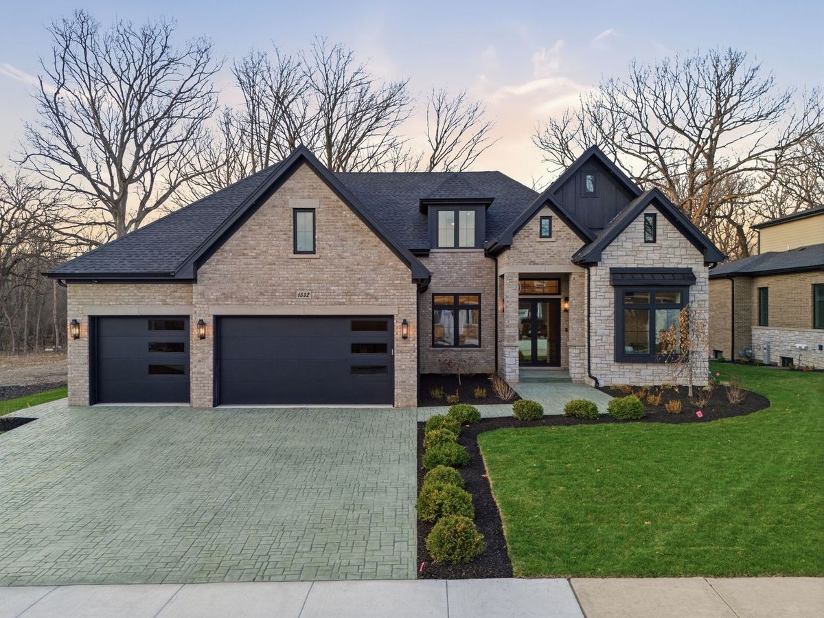 1532 Linden Circle, Lemont, IL 60439