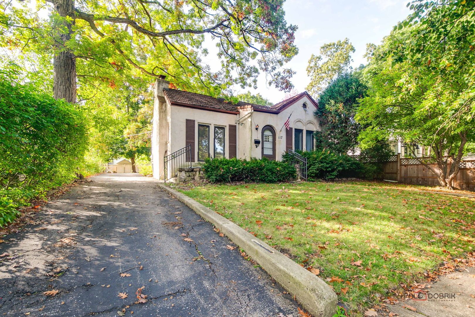 117 E Washington Avenue — Lake Bluff, IL 60044