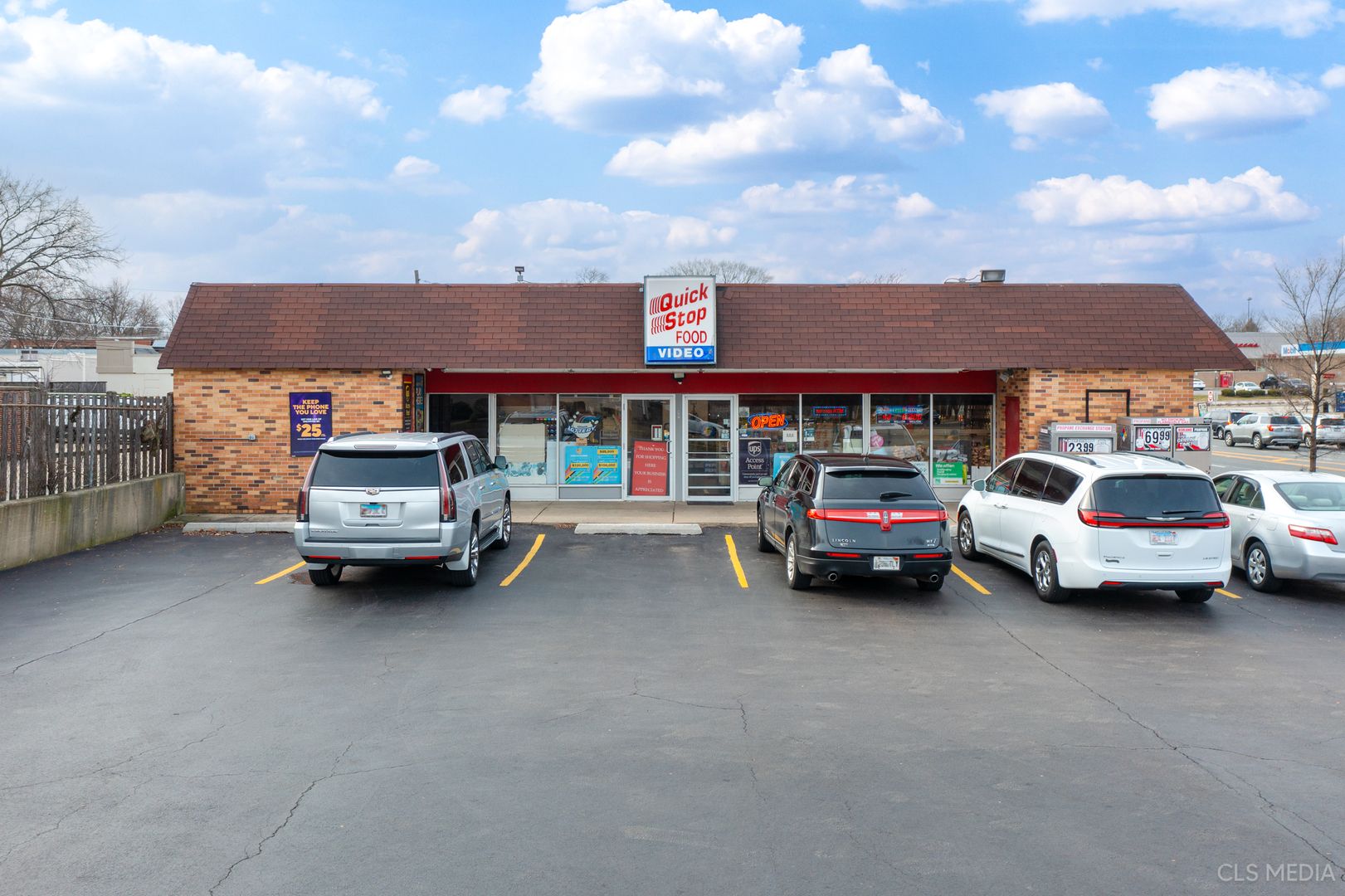 427 E Palatine Road — Palatine, IL 60074