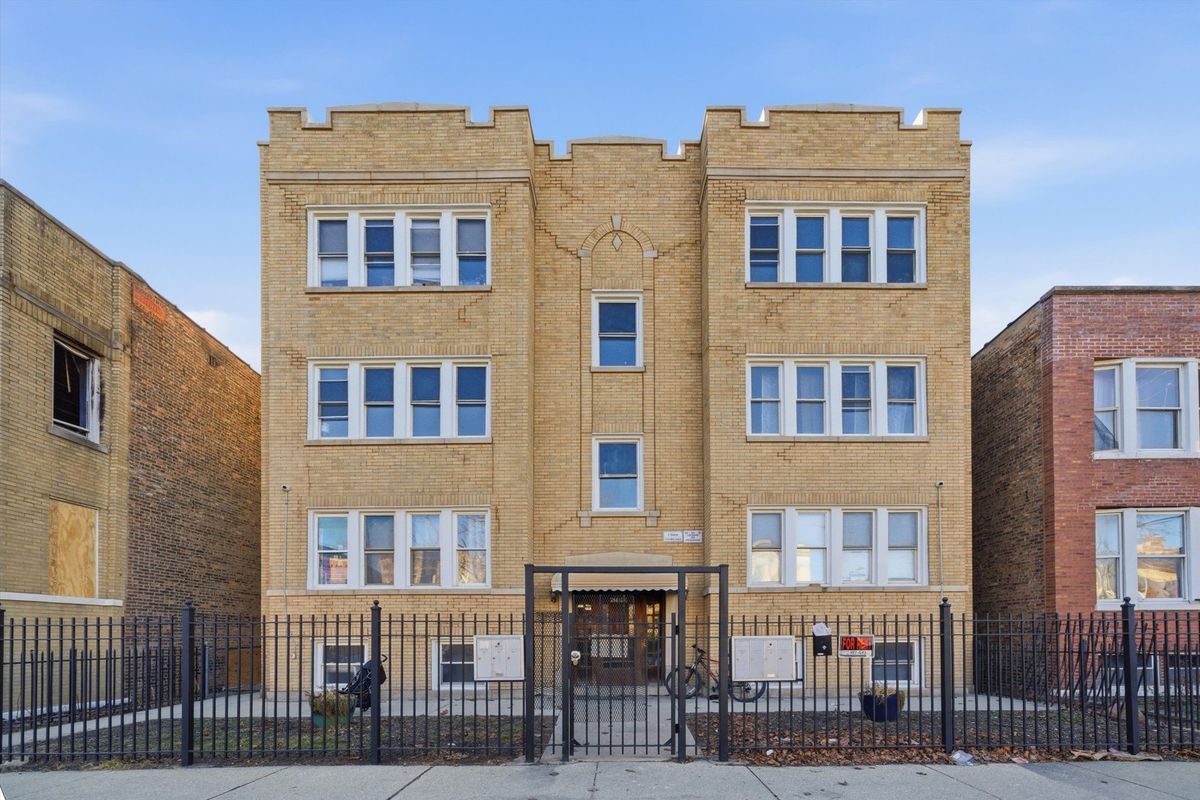 1140 Lawndale Avenue, Chicago, IL 60651