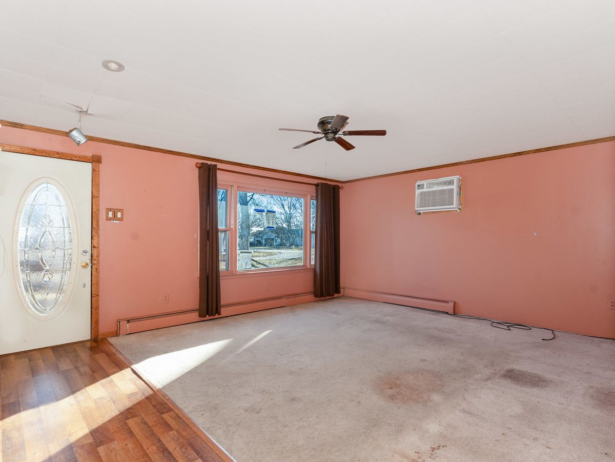 318 W Main Street, Braceville, IL 60407