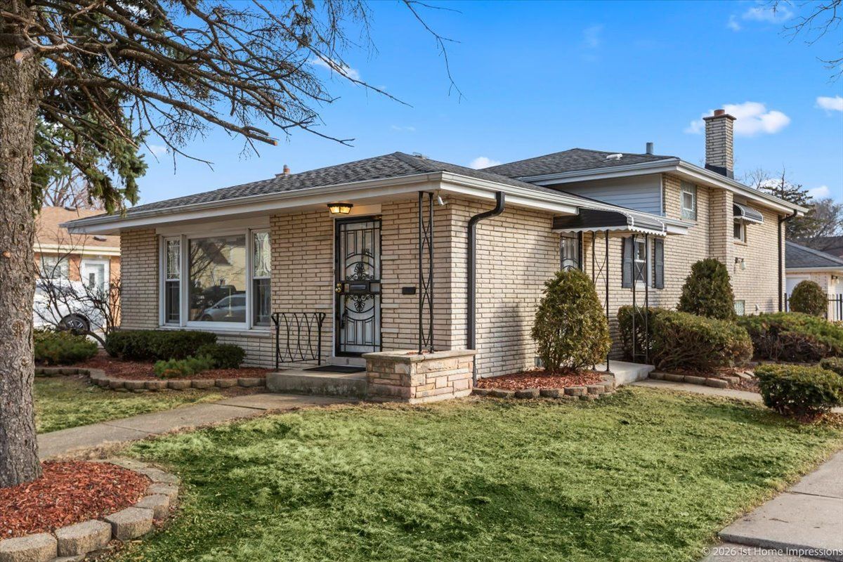 8855 Richmond Avenue, Evergreen Park, IL 60805