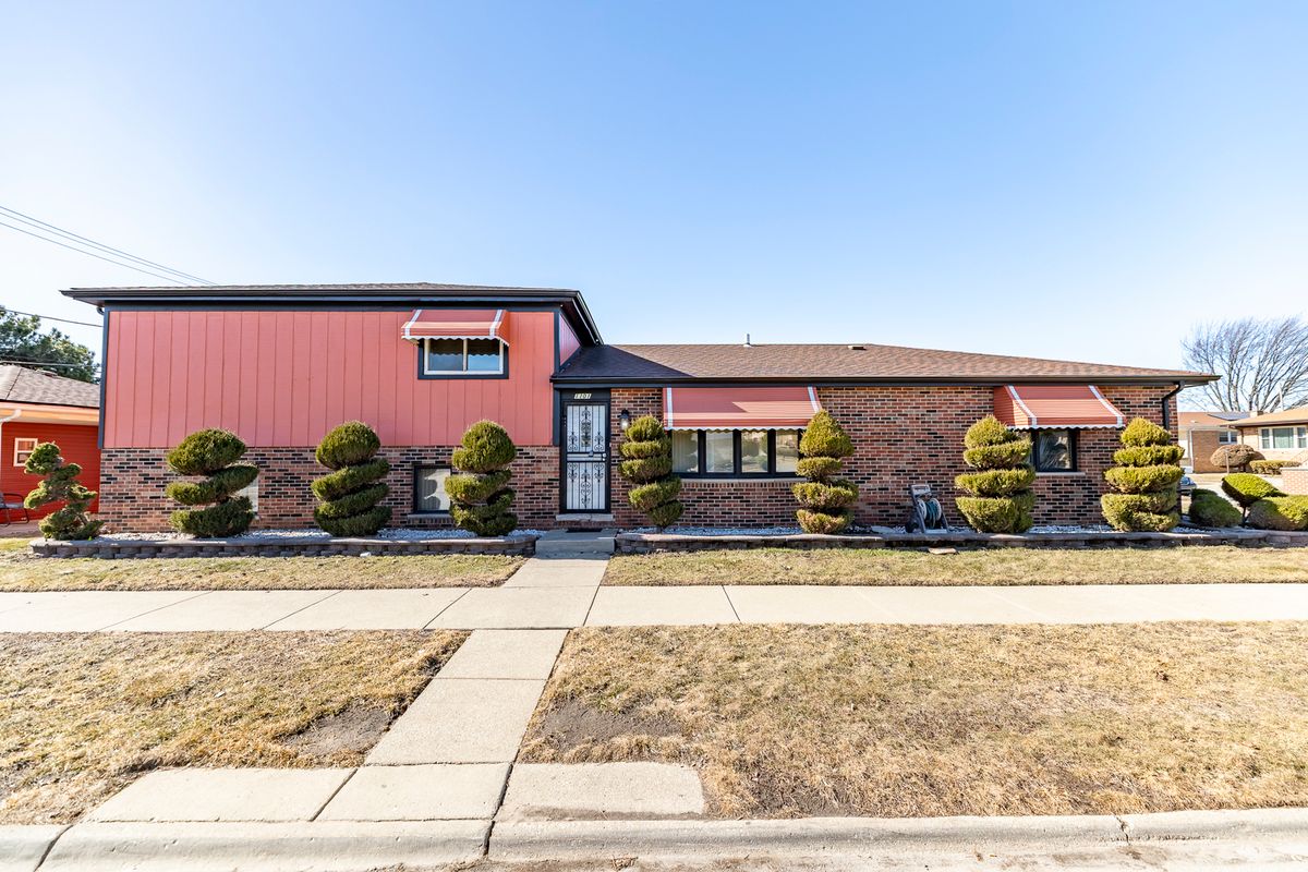 1101 Lucas Street, Calumet City, IL 60409