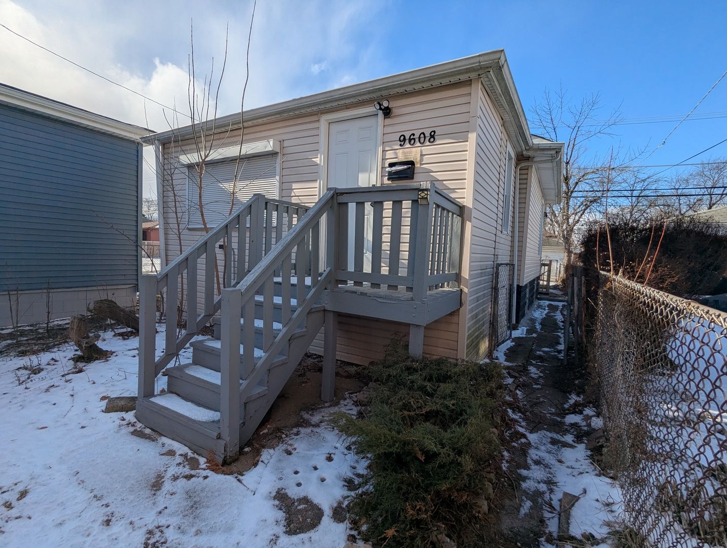 9608 S Wallace Street — Chicago, IL 60628