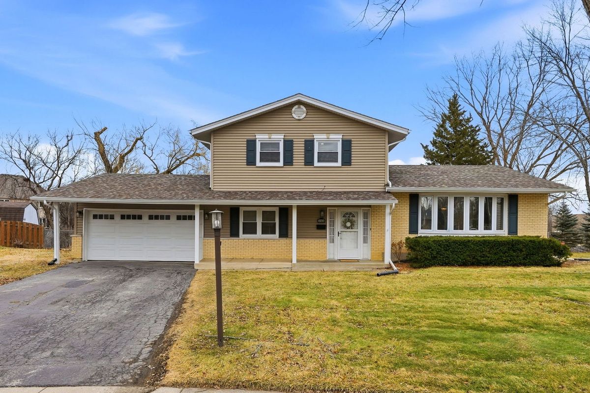 765 Concord Lane, Hoffman Estates, IL 60192