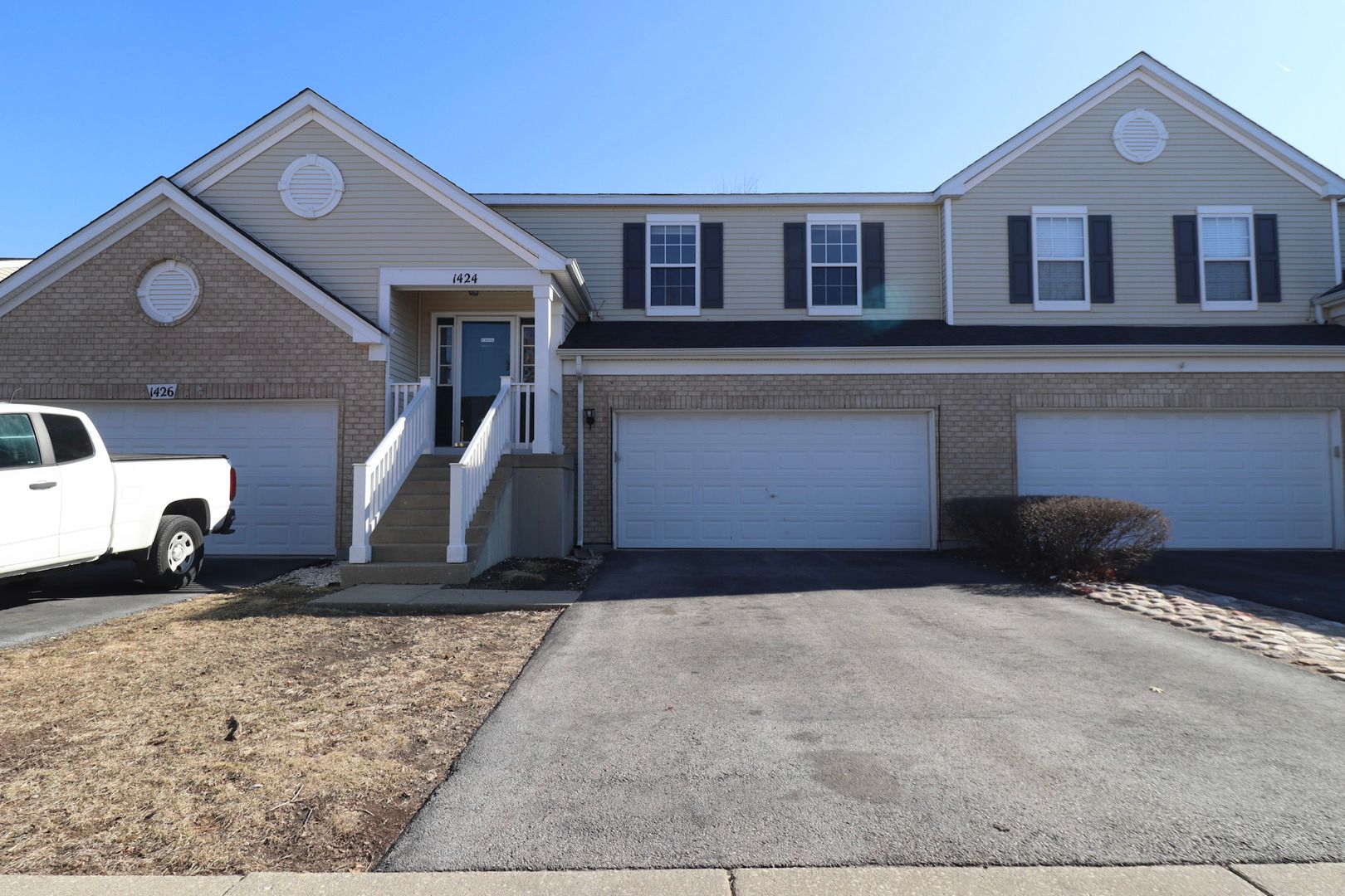 1424 WESTHAMPTON Drive #1424 — Plainfield, IL 60586