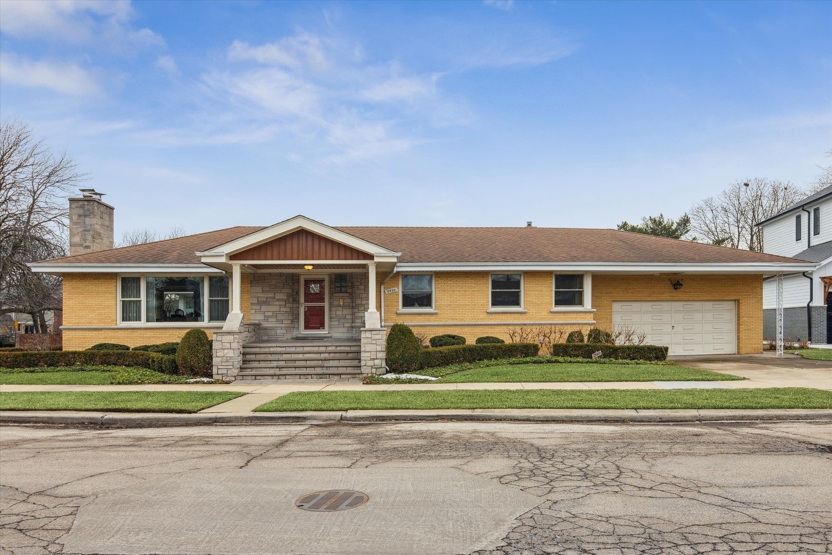 6024 N Kostner Avenue — Chicago, IL 60646
