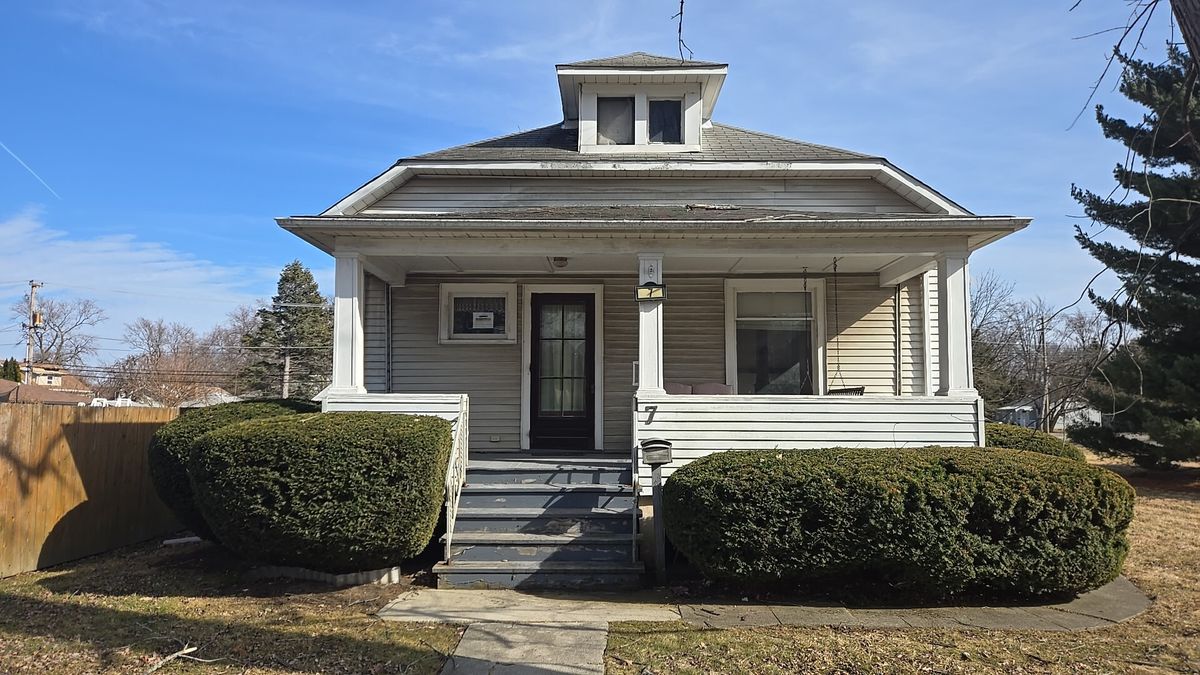 7 State Street, Glenwood, IL 60425