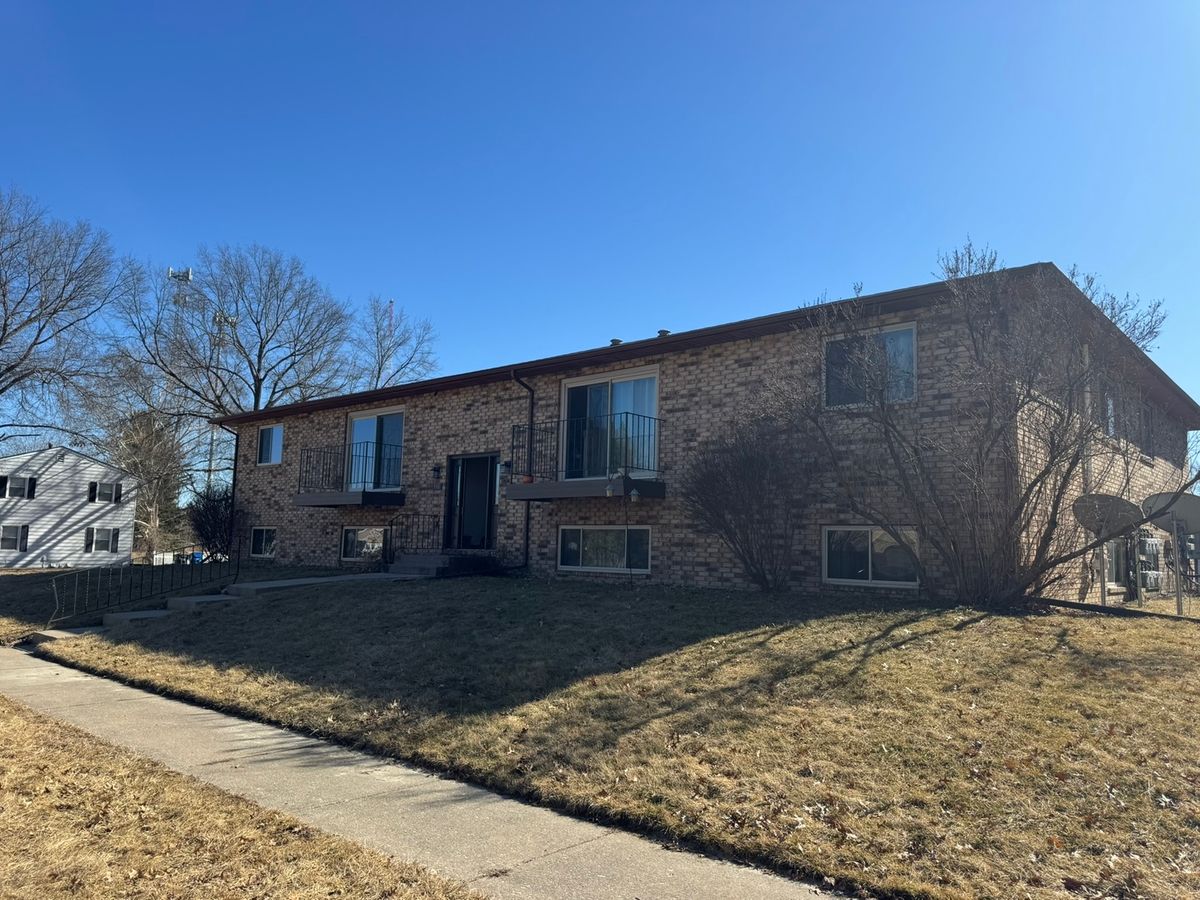310 30TH Avenue, Moline, IL 61265