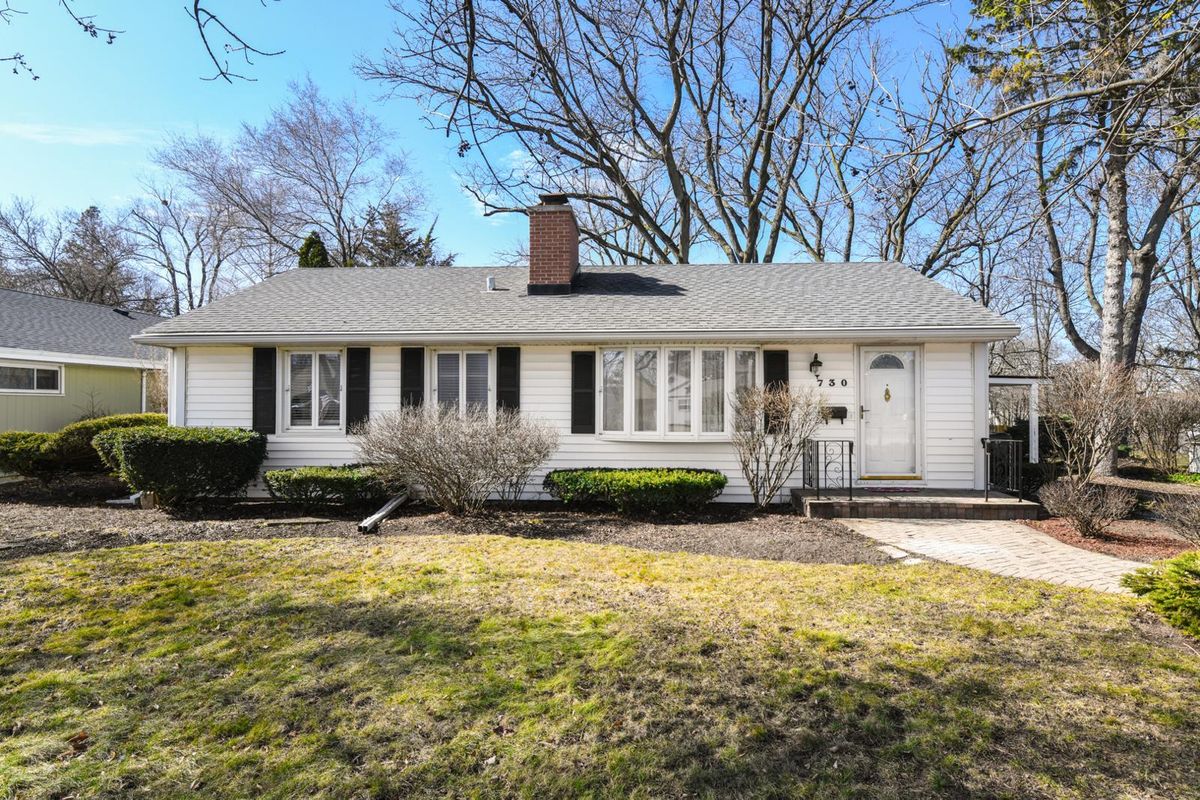 730 Skyline Drive, Barrington, IL 60010