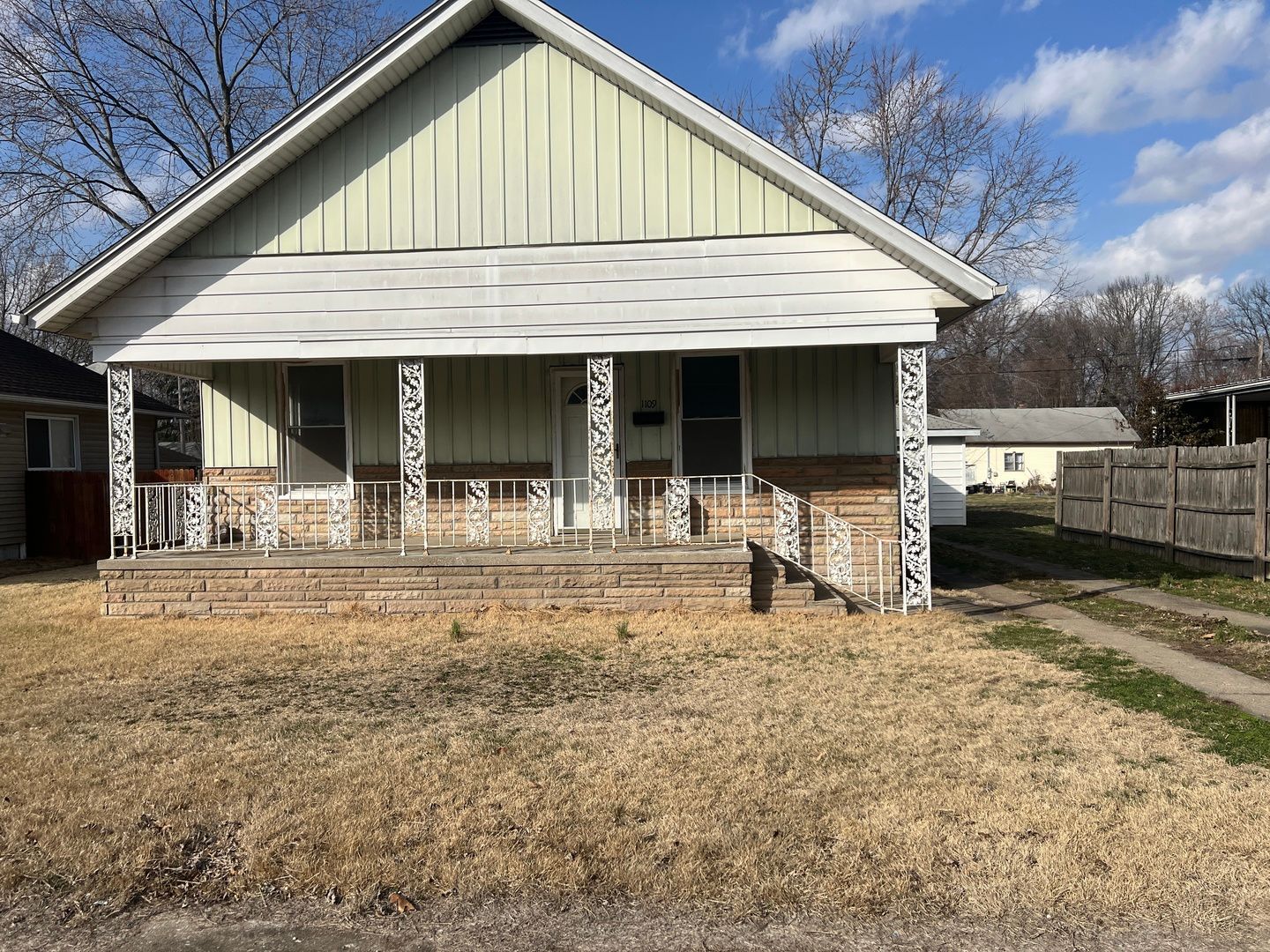1109 W Adams Street — Herrin, IL 62948