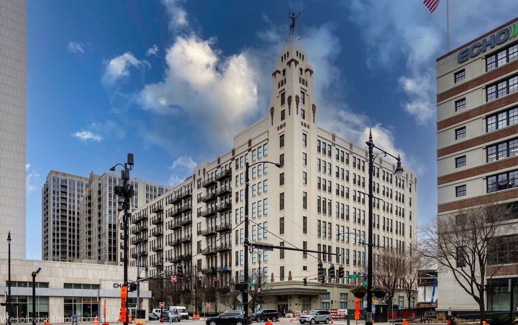 758 N Larrabee Street #709 — Chicago, IL 60654
