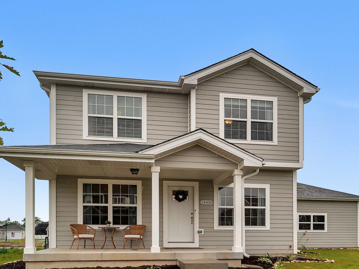 24458 St Paul Avenue, Channahon, IL 60410