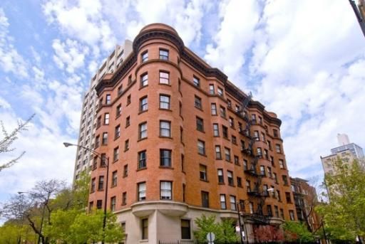 1210 N Astor Street #3B — Chicago, IL 60610