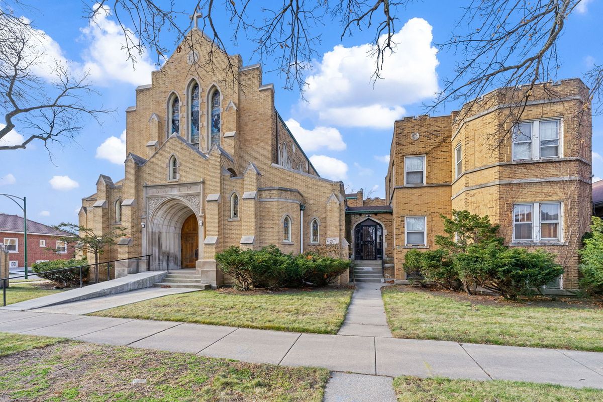 318 74th Street, Chicago, IL 60619