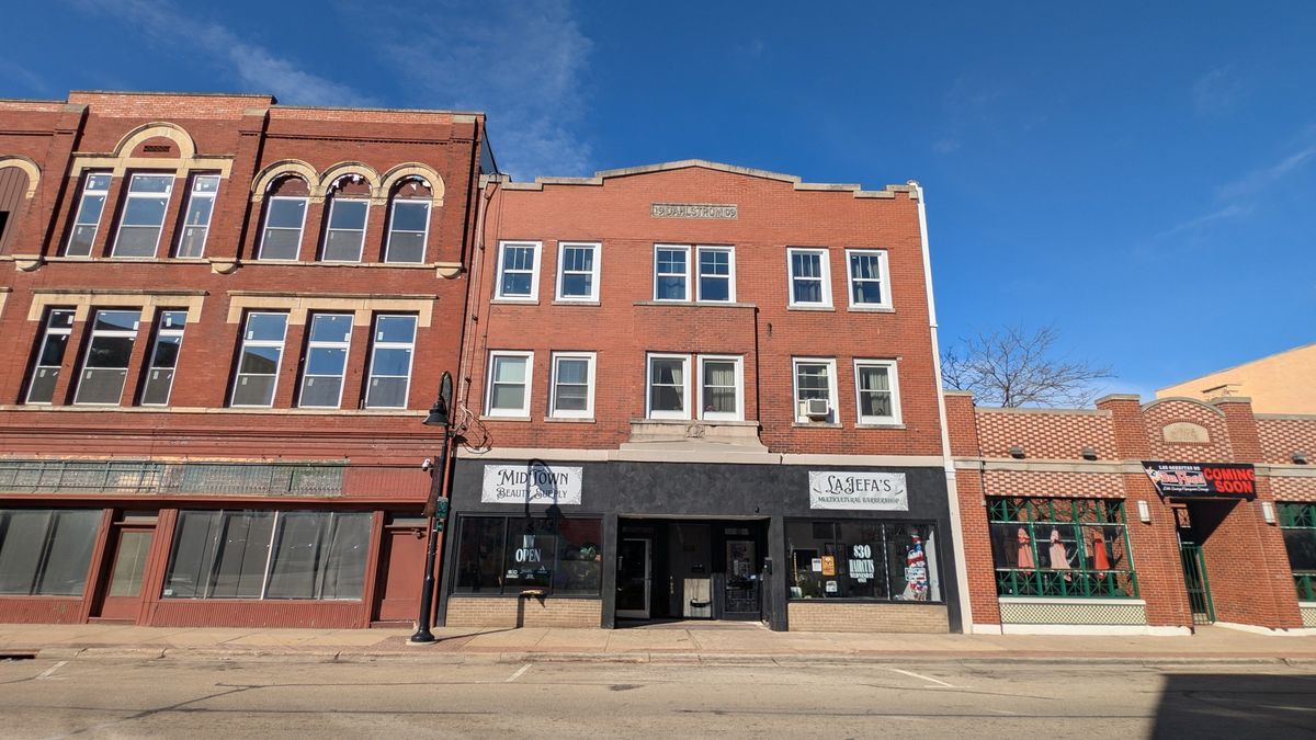 221 7th Street, Rockford, IL 61104