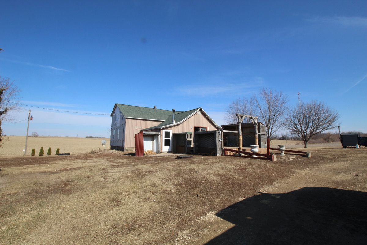 15210 MURPHY Road, Winnebago, IL 61088