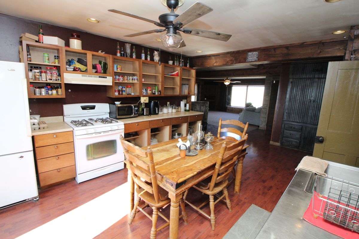 15210 MURPHY Road, Winnebago, IL 61088
