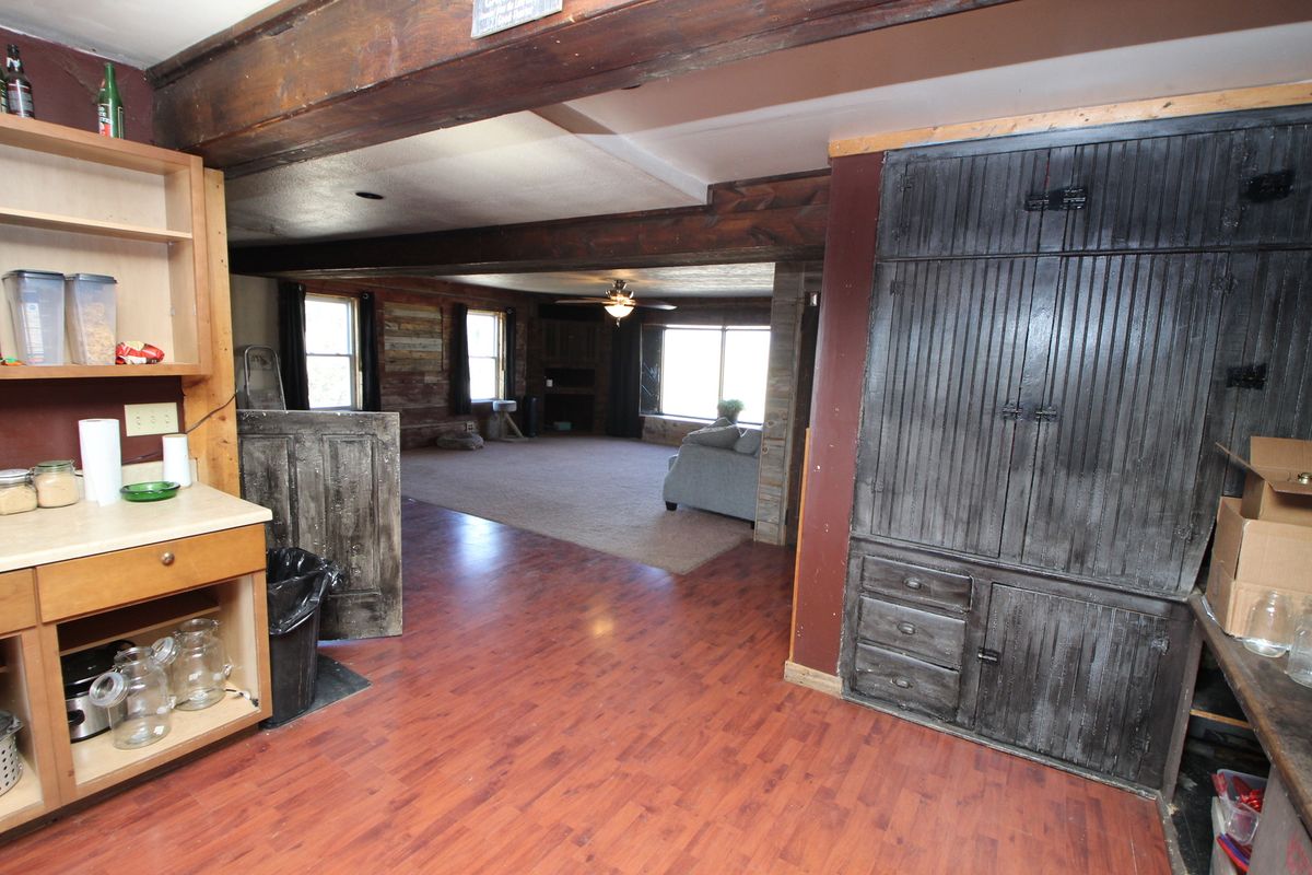 15210 MURPHY Road, Winnebago, IL 61088