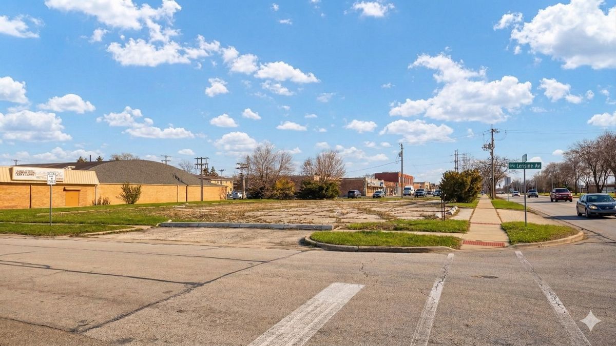 525 Addison Road, Addison, IL 60101