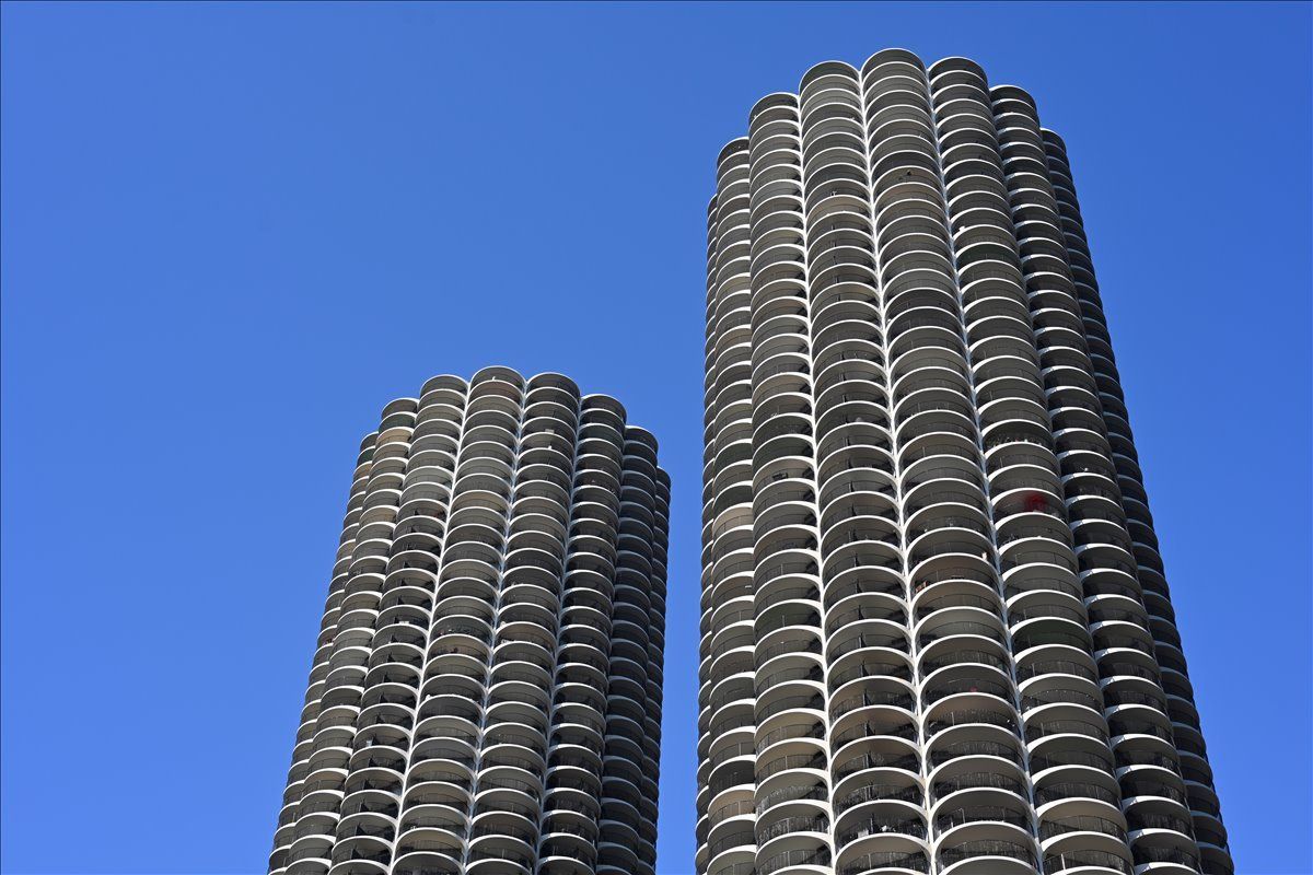 300 State Street, Chicago, IL 60654