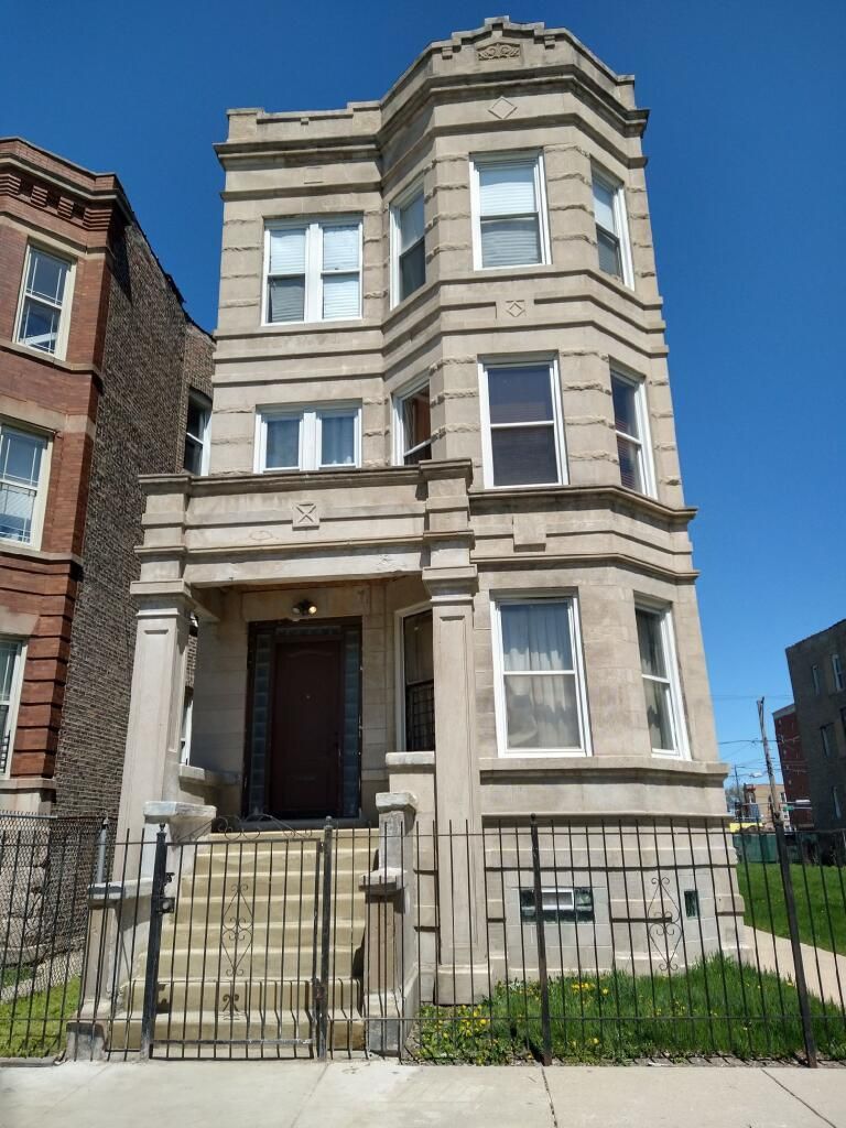 3512 W 12th Place #1R — Chicago, IL 60623