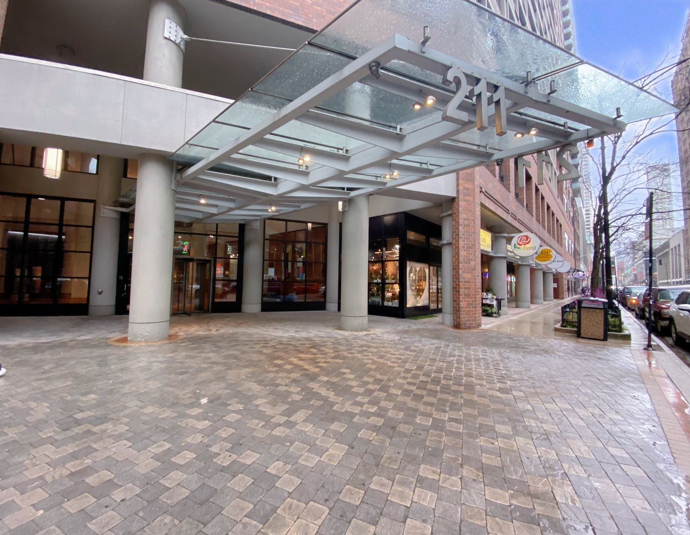 211 E OHIO Street #1605 — Chicago, IL 60611