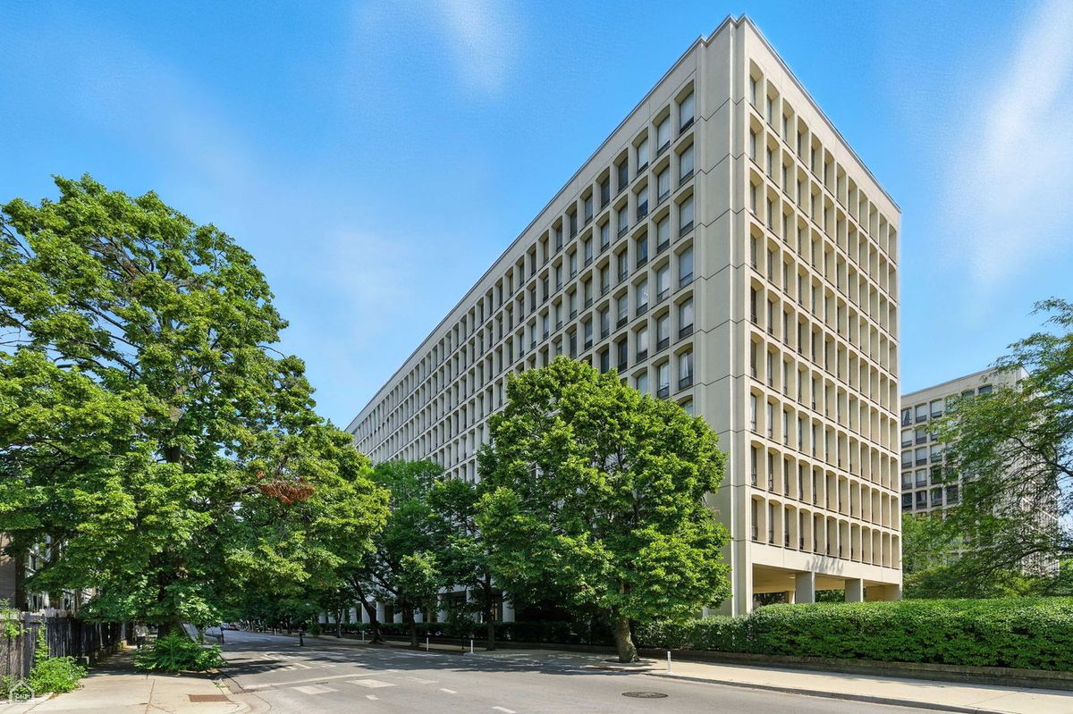 1400 55th Place, Chicago, IL 60637