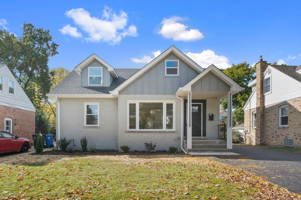 406 Elm Street, Mount Prospect, IL 60056