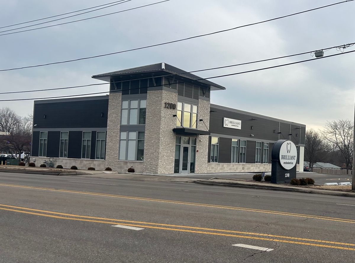 1200 Milwaukee Avenue, Libertyville, IL 60048