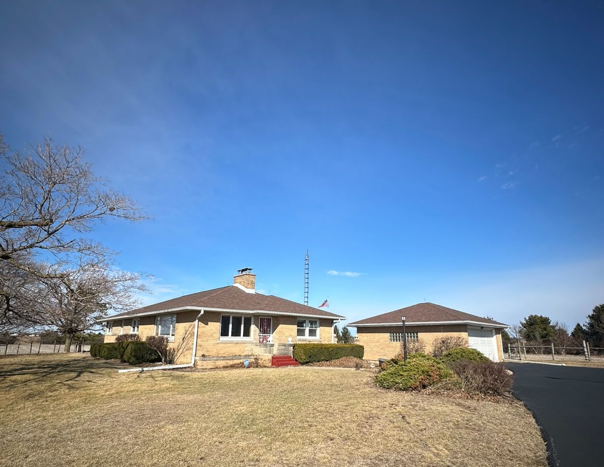 29428 E 500 North Road, Leroy, IL 61752